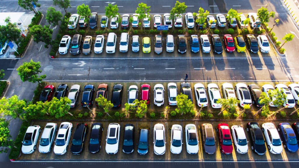 How to Reserve Parking in Busy Cities_ Practical Tips and Tech